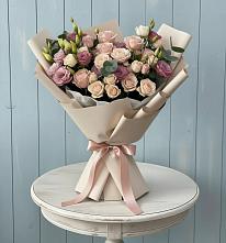Букет цветов из:  Розы и Лизиантусы в Новопетровское