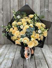 Букет цветов из:  Розы и Лизиантусы в Новопетровское