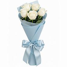 Букет 5 Белых роз Проуд в Новопетровское