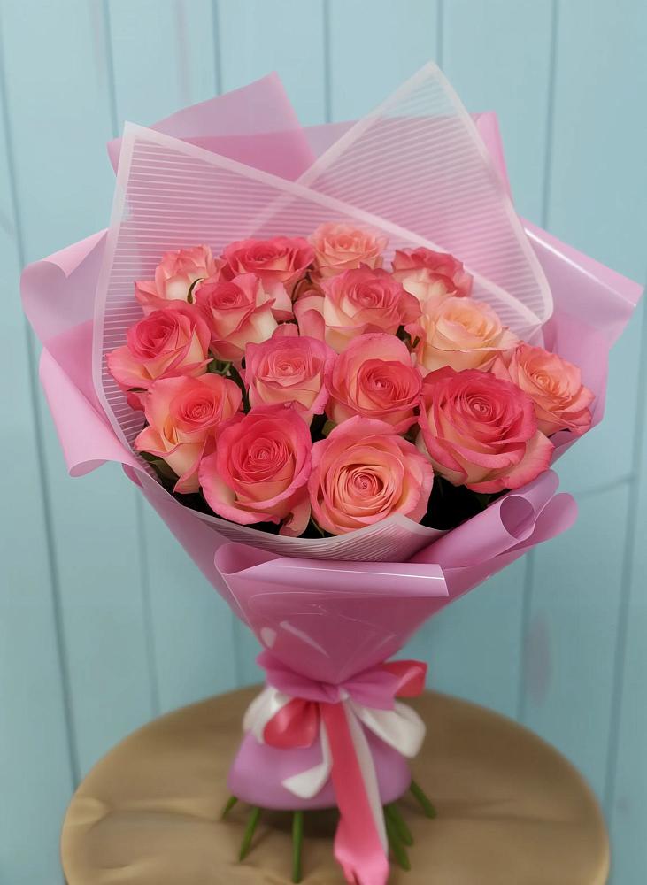 Букет 15 Розовых роз Равель в Новопетровское