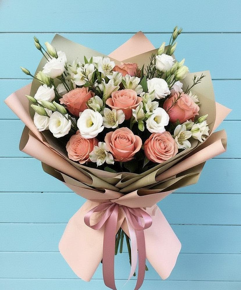 Букет цветов из: Розы, Альстромерии и Лизиантусы в Новопетровское