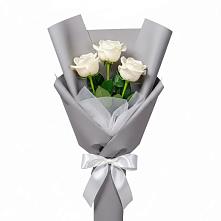 Букет 3 белые розы в Новопетровское