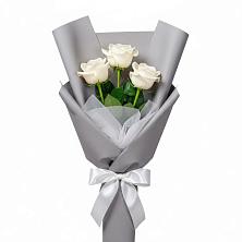 Букет 3 белые розы в Новопетровское