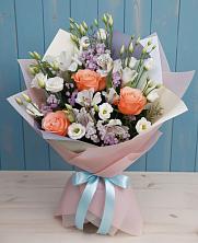 Букет цветов из:  Лизиантусы, Розы, Альстромерии и Гипсофила в Новопетровское