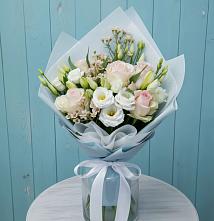 Букет цветов из:  Розы и Лизиантусы в Новопетровское