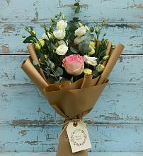 Букет цветов из:  Розы и Лизиантусы в Новопетровское